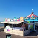 Apartamento App F2 Proche Et Place De Parking Privative , Ménage Inclus, Linge De Maison En Option