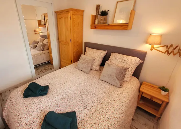 Apartman App F2 Proche Et Place De Parking Privative , Menage Inclus, Linge De Maison En Option