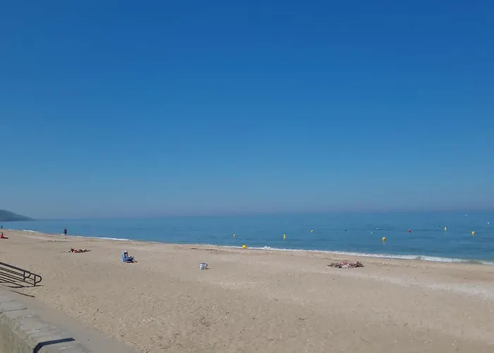 Lägenhet App F2 Proche Et Place De Parking Privative , Menage Inclus, Linge De Maison En Option *